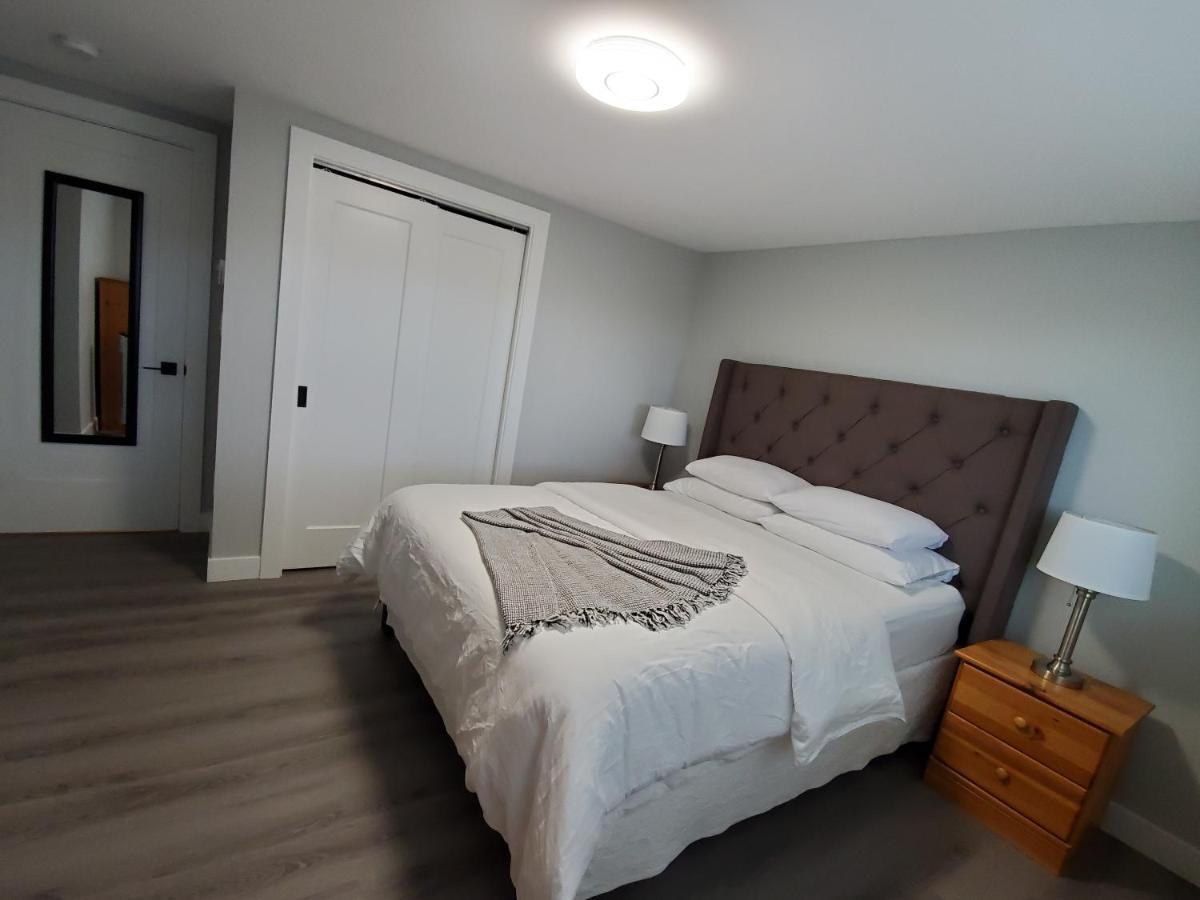 Contemporary Suite With Free-Parking Victoria Exterior photo